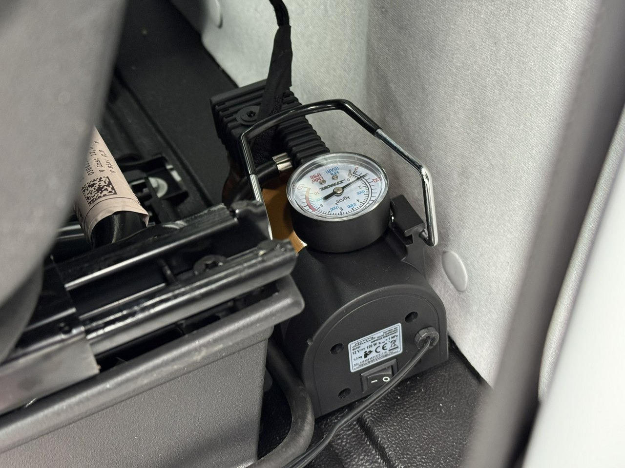 Хладилен бус Iveco Daily 35S16 V: снимка 29 Хладилен бус Iveco Daily 35S16 V: снимка 29