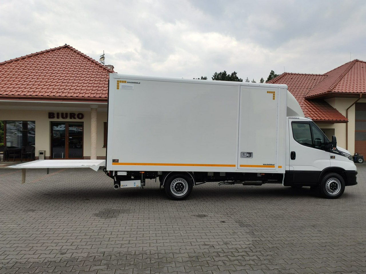 Iveco Daily 35S16S V - Лекотоварен автомобил фургон: снимка 1 Iveco Daily 35S16S V - Лекотоварен автомобил фургон: снимка 1