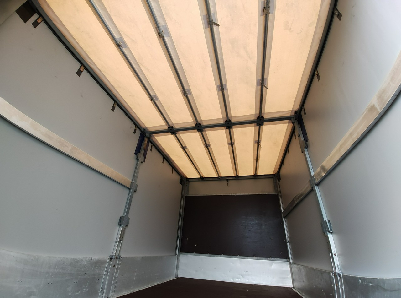 Брезентов бус Iveco Daily 70C18 V H: снимка 21