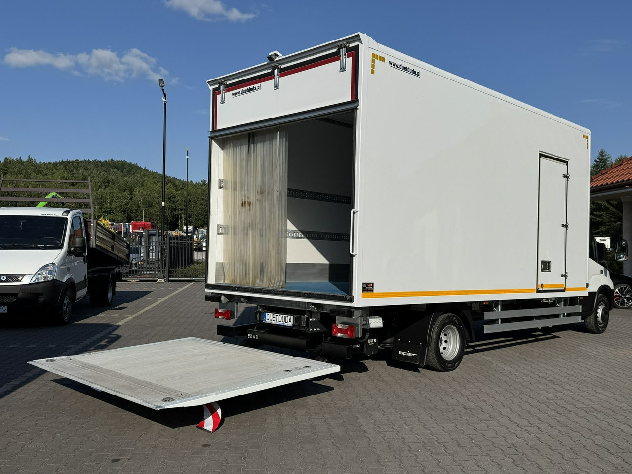 Хладилен бус Iveco Daily 72C18 Mroźnia HI-MATIC 14 Euro Palet: снимка 19