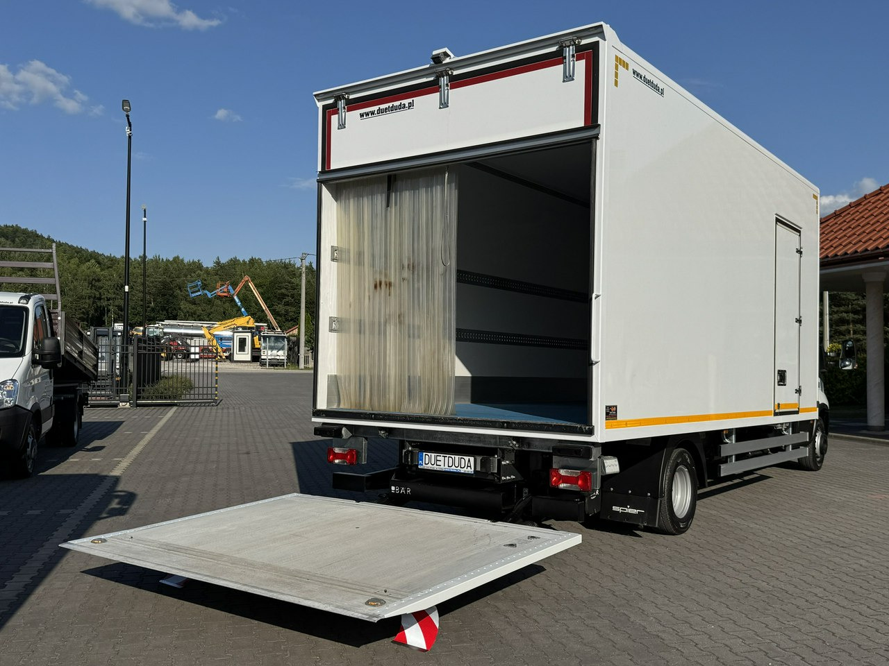 Хладилен бус Iveco Daily 72C18 Mroźnia HI-MATIC 14 Euro Palet: снимка 21