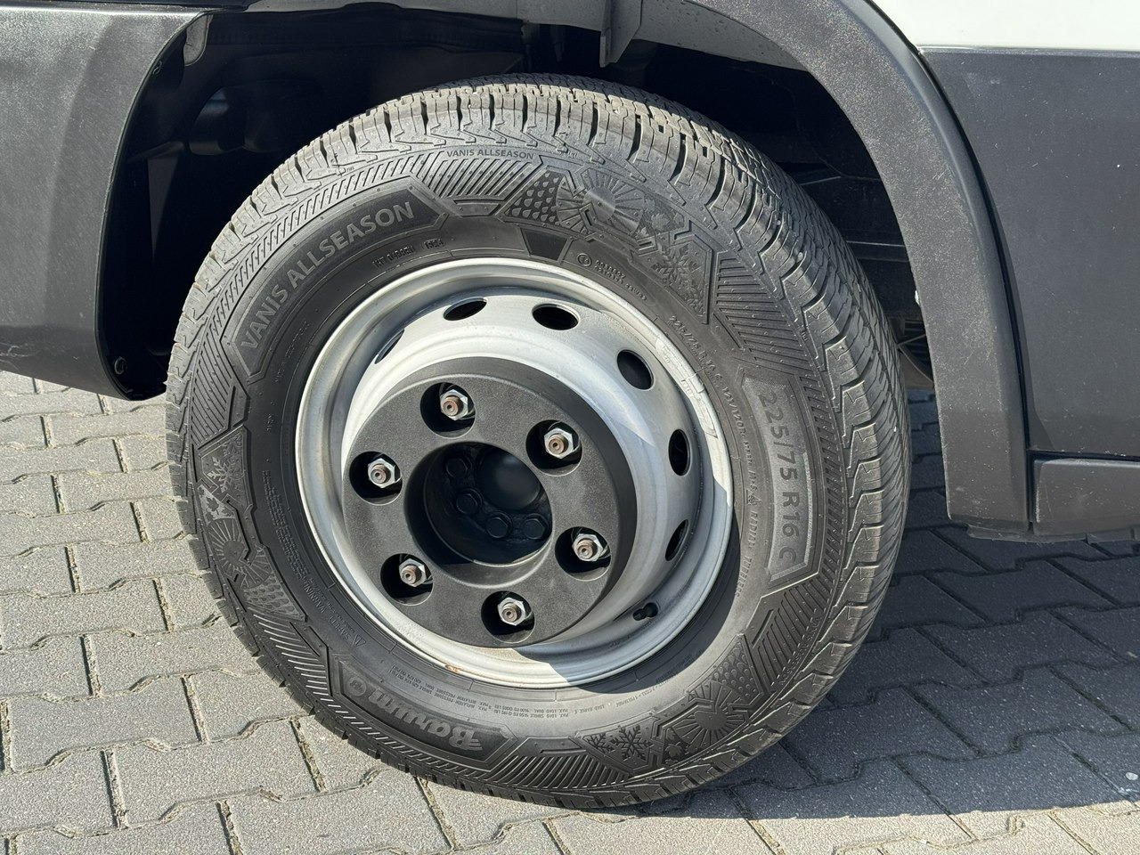 Iveco Daily 72C18 Mroźnia HI-MATIC 14 Euro Palet - Хладилен бус: снимка 5 Iveco Daily 72C18 Mroźnia HI-MATIC 14 Euro Palet - Хладилен бус: снимка 5