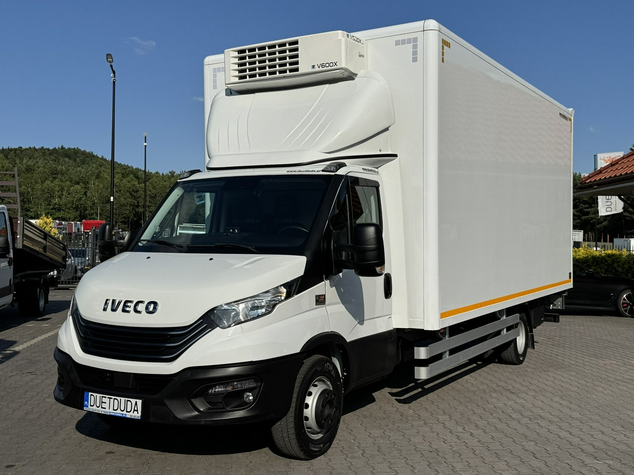 Iveco Daily 72C18 Mroźnia HI-MATIC 14 Euro Palet - Хладилен бус: снимка 4 Iveco Daily 72C18 Mroźnia HI-MATIC 14 Euro Palet - Хладилен бус: снимка 4