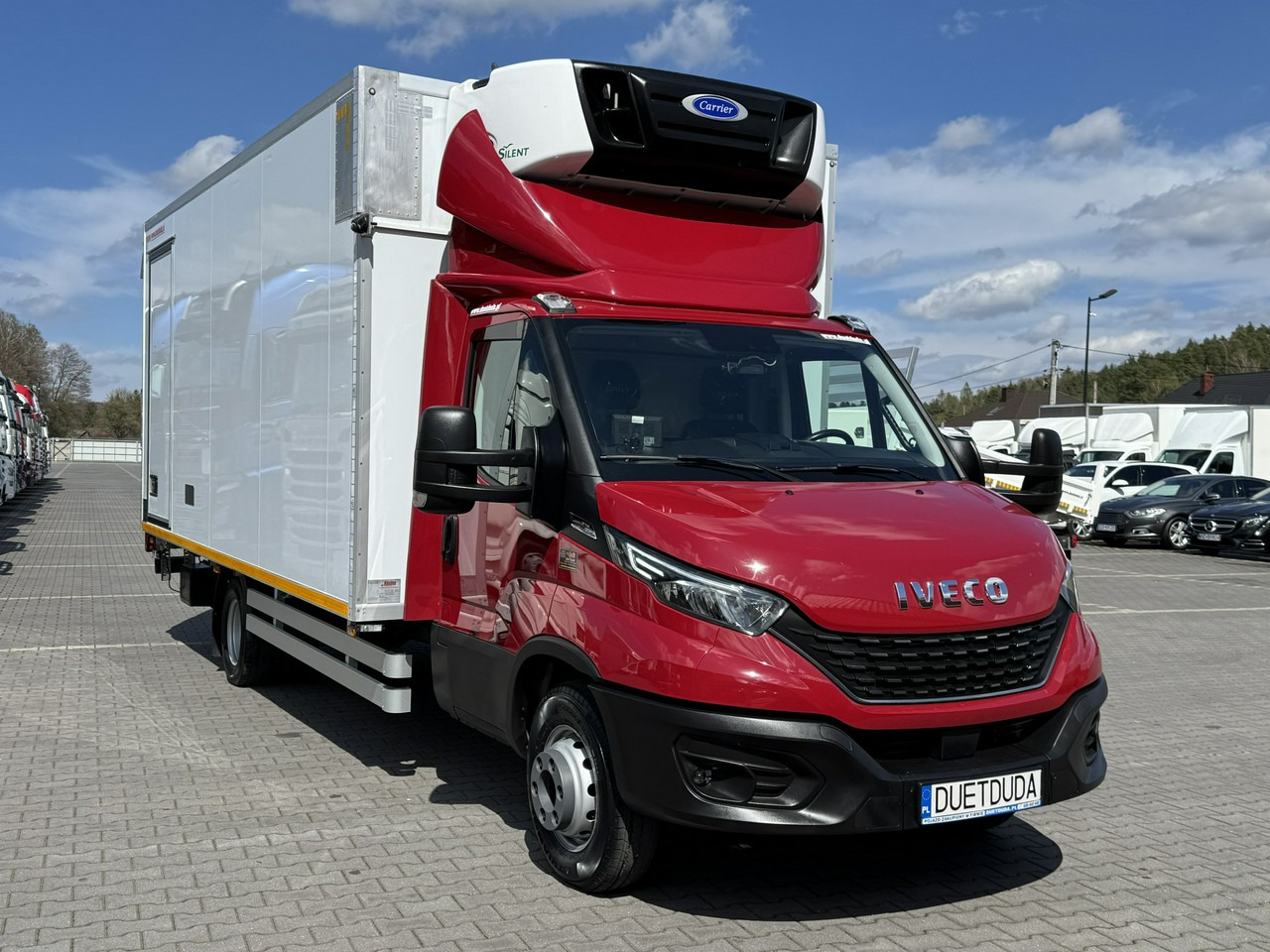 Iveco Daily 72C21 Mroźnia HI-MATIC Ściana Grodziowa Multitemperatura - Хладилен бус: снимка 4 Iveco Daily 72C21 Mroźnia HI-MATIC Ściana Grodziowa Multitemperatura - Хладилен бус: снимка 4