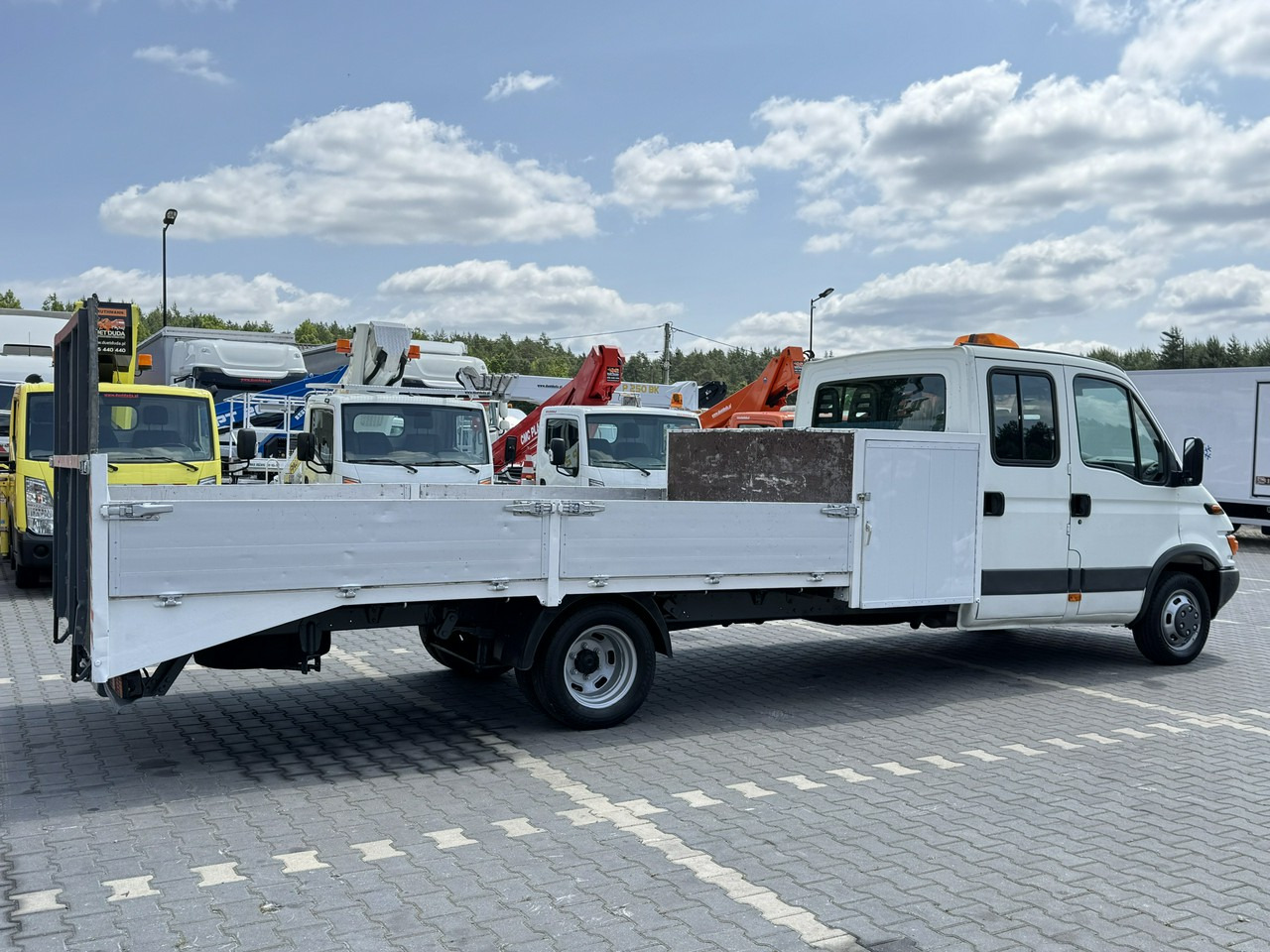 Камион пътна помощ Iveco Daily: снимка 9