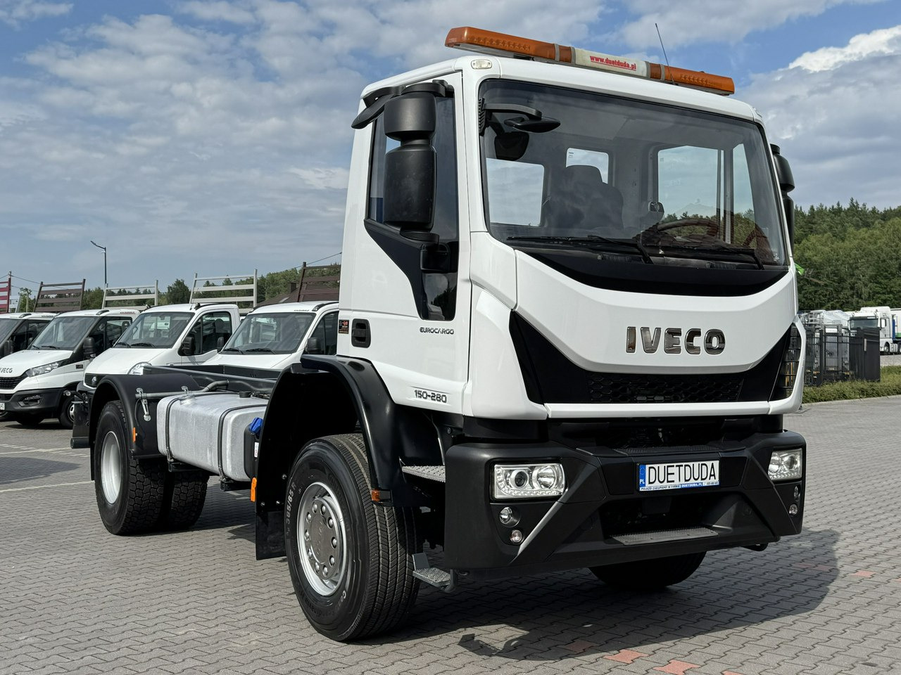 Iveco Eurocargo 150-280 Rama 550cm Napęd 4x4 Reduktor + Blokady - Шаси кабина: снимка 4 Iveco Eurocargo 150-280 Rama 550cm Napęd 4x4 Reduktor + Blokady - Шаси кабина: снимка 4