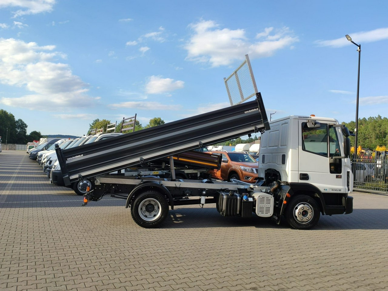 Лизинг на Iveco Eurocargo 80EL18 E5 Super Stan UNIKAT !!! Iveco Eurocargo 80EL18 E5 Super Stan UNIKAT !!!: снимка 36 Лизинг на Iveco Eurocargo 80EL18 E5 Super Stan UNIKAT !!! Iveco Eurocargo 80EL18 E5 Super Stan UNIKAT !!!: снимка 36