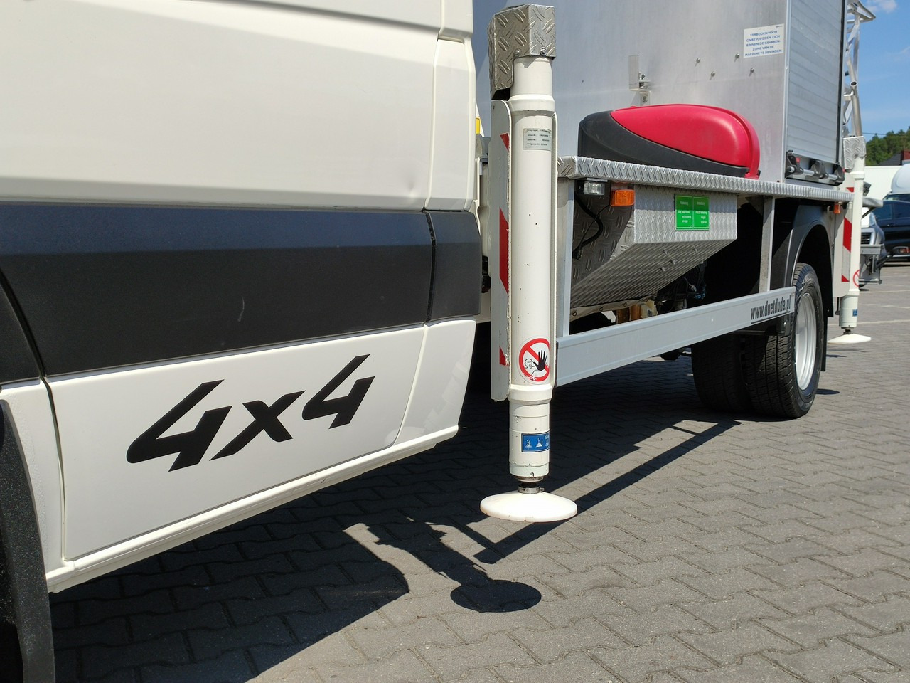 Iveco Volkswagen Crafter 4x4 Zwyżka 21m Palfinger P210BK JIP-Ogon udt - Автовишка: снимка 4 Iveco Volkswagen Crafter 4x4 Zwyżka 21m Palfinger P210BK JIP-Ogon udt - Автовишка: снимка 4