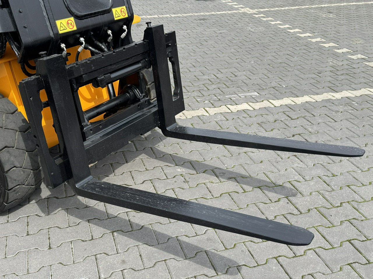 JCB TLT 35D 4x4 T4 TELESKOP / TELESKOPOWY Ładowarka Teleskopowa - Телескопичен товарач: снимка 4 JCB TLT 35D 4x4 T4 TELESKOP / TELESKOPOWY Ładowarka Teleskopowa - Телескопичен товарач: снимка 4