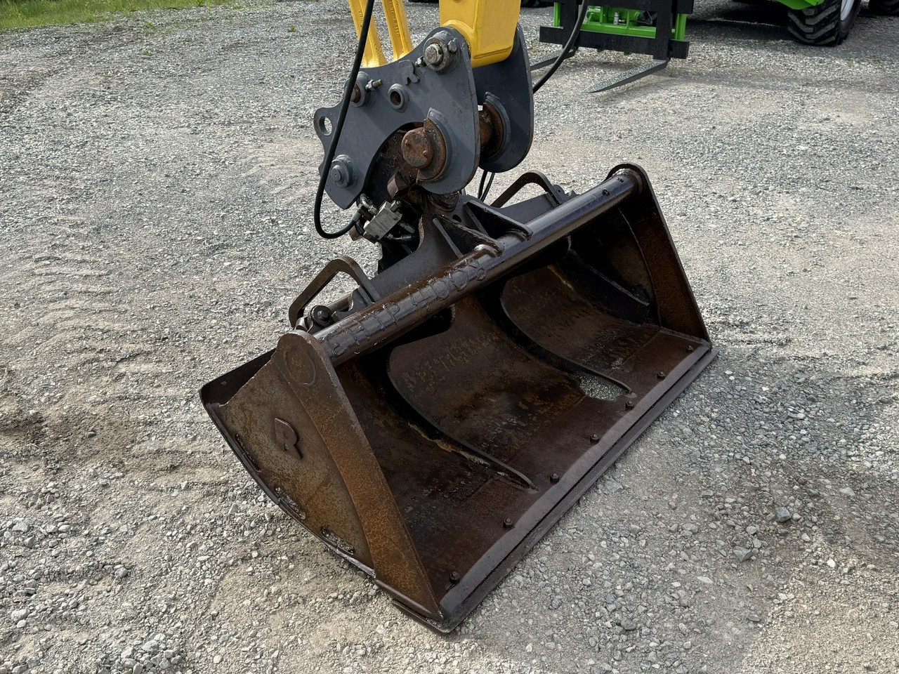 Komatsu PW 98 MR 8 Pług + Podpory 10ton Szybkozłącze - Колесен багер: снимка 5 Komatsu PW 98 MR 8 Pług + Podpory 10ton Szybkozłącze - Колесен багер: снимка 5