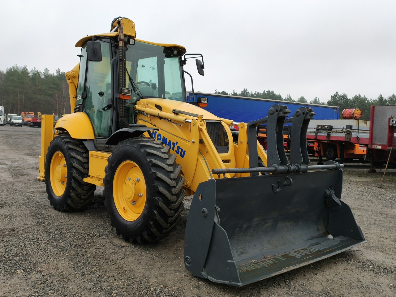 Komatsu WB 93S-5E0 Bez Luzów Zadbana Sprawna Super Stan !!! - Багер-товарач: снимка 2 Komatsu WB 93S-5E0 Bez Luzów Zadbana Sprawna Super Stan !!! - Багер-товарач: снимка 2