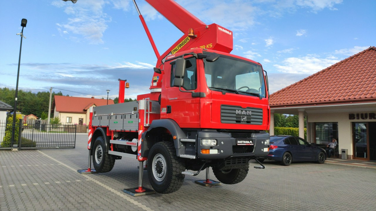 Автовишка MAN TGM 18.280 4x4 Zwyżka Bison Palfinger TKA 28 Podnośnik Koszowy: снимка 31 Автовишка MAN TGM 18.280 4x4 Zwyżka Bison Palfinger TKA 28 Podnośnik Koszowy: снимка 31
