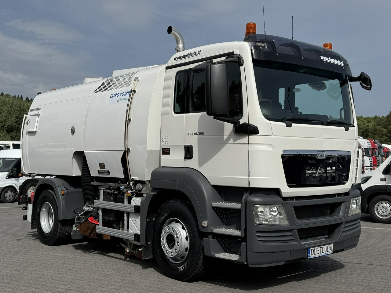 Лизинг на MAN TGS 18.320 E5 BUCHER OPTIFANT 8000 Zamiatarka Uliczna Euro 6 MAN TGS 18.320 E5 BUCHER OPTIFANT 8000 Zamiatarka Uliczna Euro 6: снимка 7