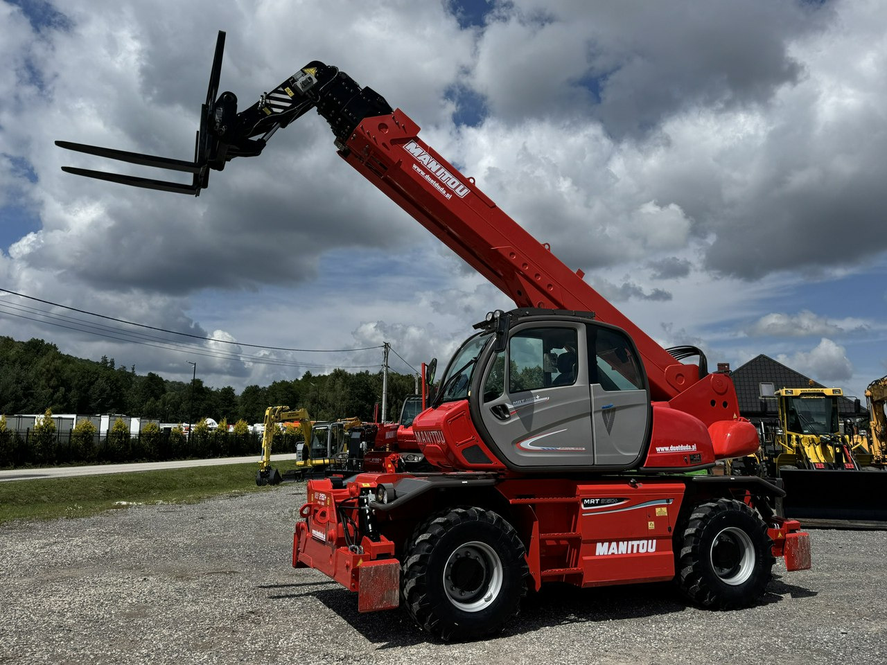 Manitou MRT 2150 + ROTO Ładowarka Teleskopowa Obrotowa - Телескопичен товарач: снимка 2 Manitou MRT 2150 + ROTO Ładowarka Teleskopowa Obrotowa - Телескопичен товарач: снимка 2