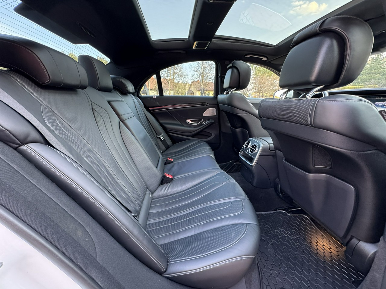 Седан Mercedes S 350: снимка 40