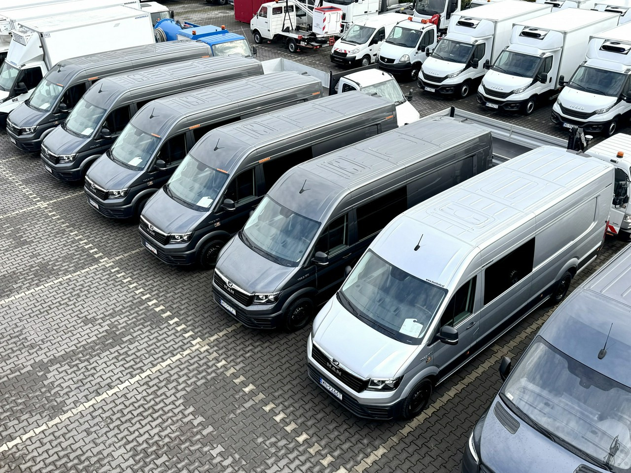 Mercedes Sprinter - Товарен бус: снимка 2 Mercedes Sprinter - Товарен бус: снимка 2