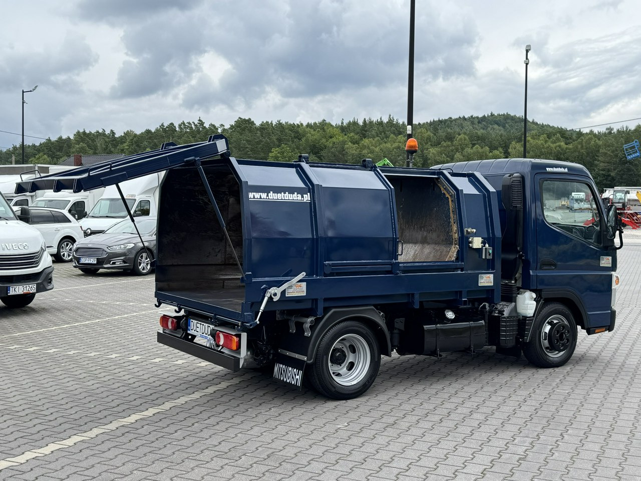 Mitsubishi Canter - Боклукчийска кола: снимка 3 Mitsubishi Canter - Боклукчийска кола: снимка 3