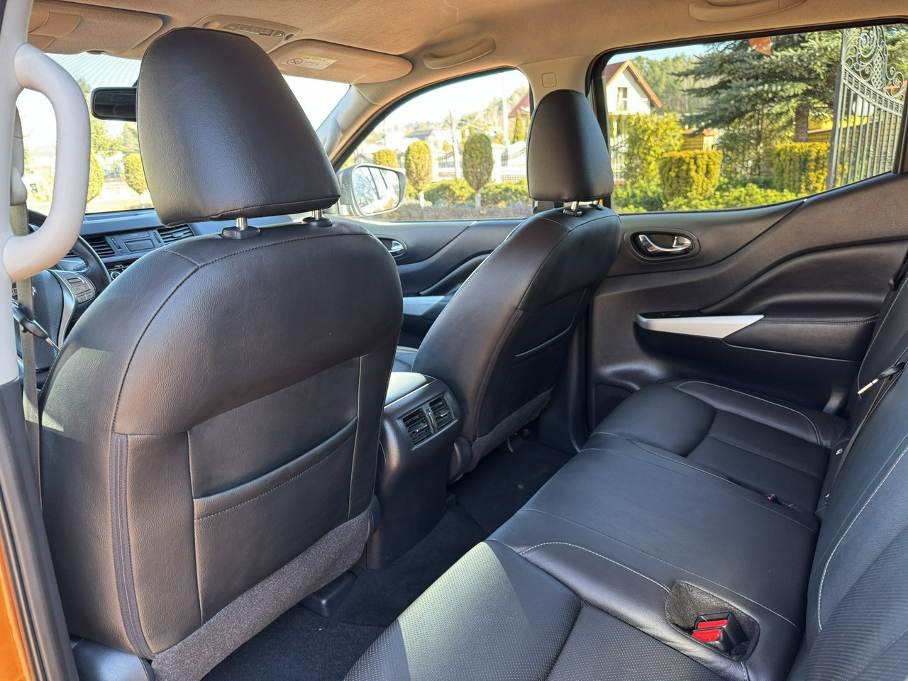 Пикап Nissan Navara: снимка 34