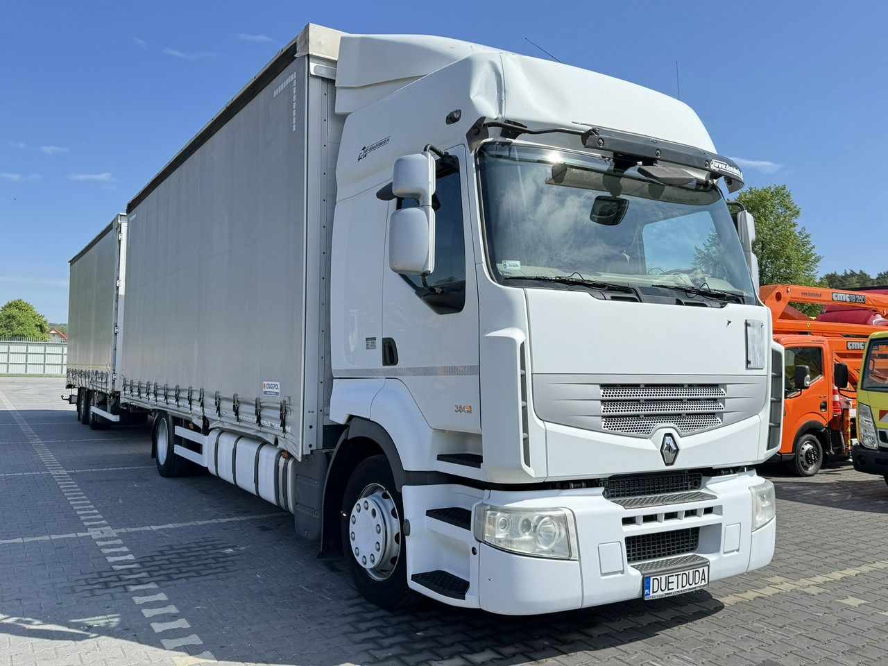 Renault Premium 380 DXi Euro 5 Firana 19 Palet Dach Zsuwany 18ton DMC - Камион с брезент: снимка 4 Renault Premium 380 DXi Euro 5 Firana 19 Palet Dach Zsuwany 18ton DMC - Камион с брезент: снимка 4