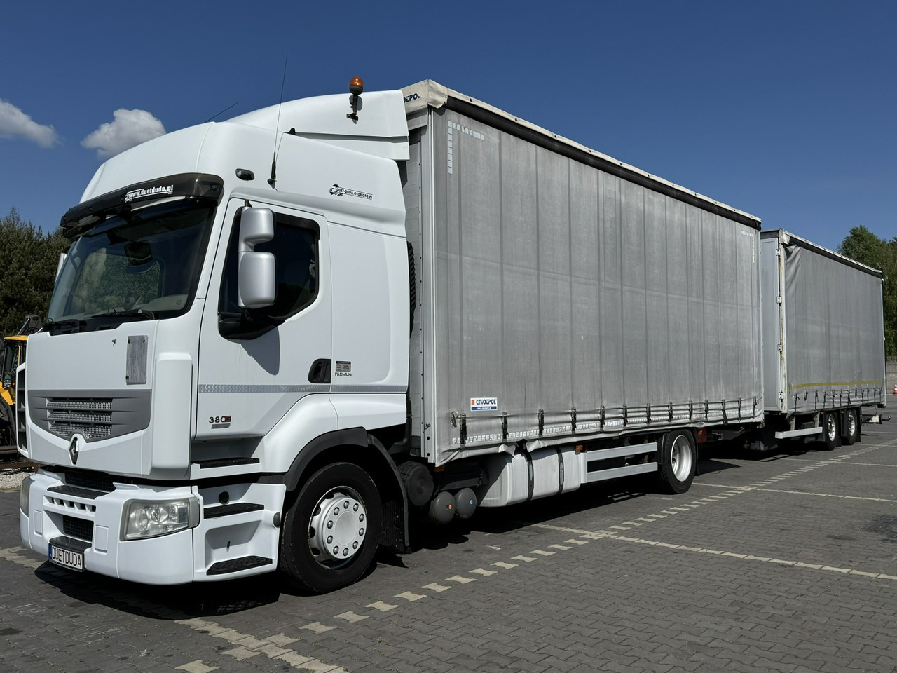 Renault Premium 380 DXi Euro 5 Firana 19 Palet Dach Zsuwany 18ton DMC - Камион с брезент: снимка 1 Renault Premium 380 DXi Euro 5 Firana 19 Palet Dach Zsuwany 18ton DMC - Камион с брезент: снимка 1
