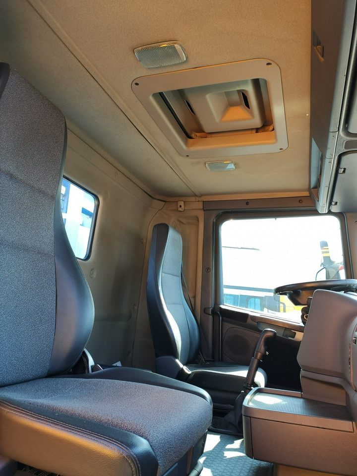 Лизинг на Scania R 400 LB 6x2 HDS Budowlanka Widły Oś Skrętna Super Stan Scania R 400 LB 6x2 HDS Budowlanka Widły Oś Skrętna Super Stan: снимка 29 Лизинг на Scania R 400 LB 6x2 HDS Budowlanka Widły Oś Skrętna Super Stan Scania R 400 LB 6x2 HDS Budowlanka Widły Oś Skrętna Super Stan: снимка 29