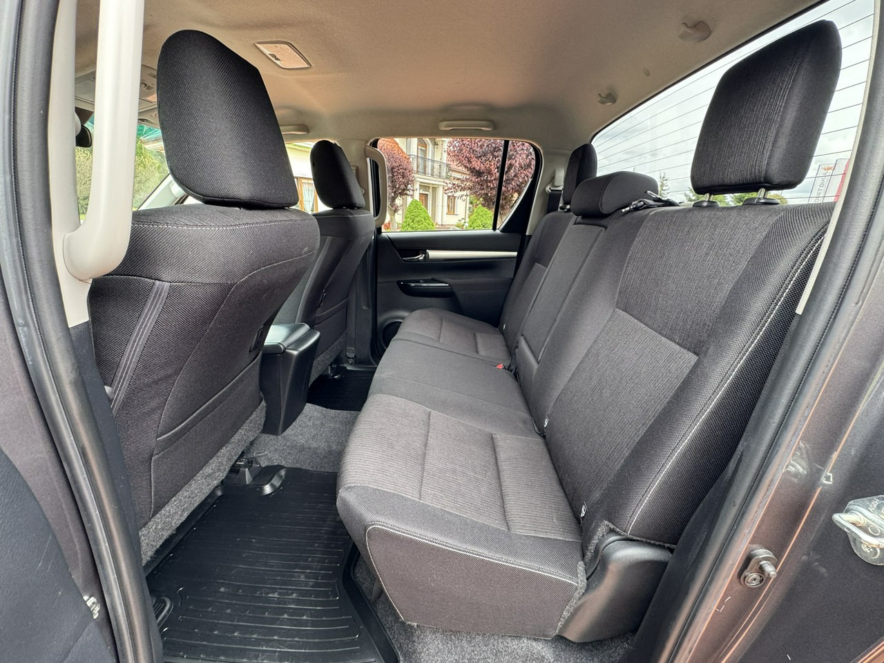 Лизинг на Toyota Hilux Toyota Hilux: снимка 34