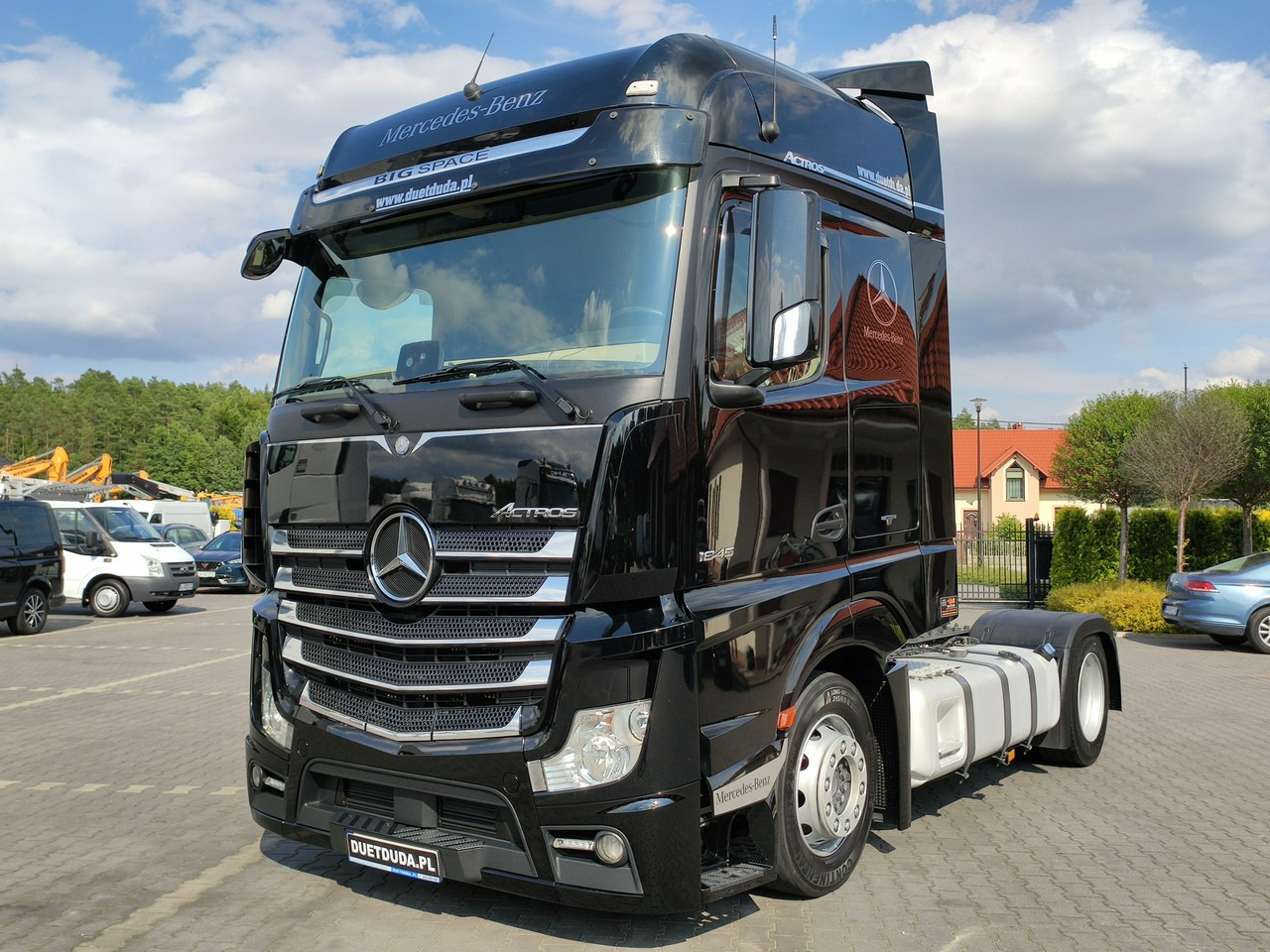 Mercedes ACTROS 1845 Euro 6 Big Space Low Deck Mega !!! - Влекач: снимка 1 Mercedes ACTROS 1845 Euro 6 Big Space Low Deck Mega !!! - Влекач: снимка 1