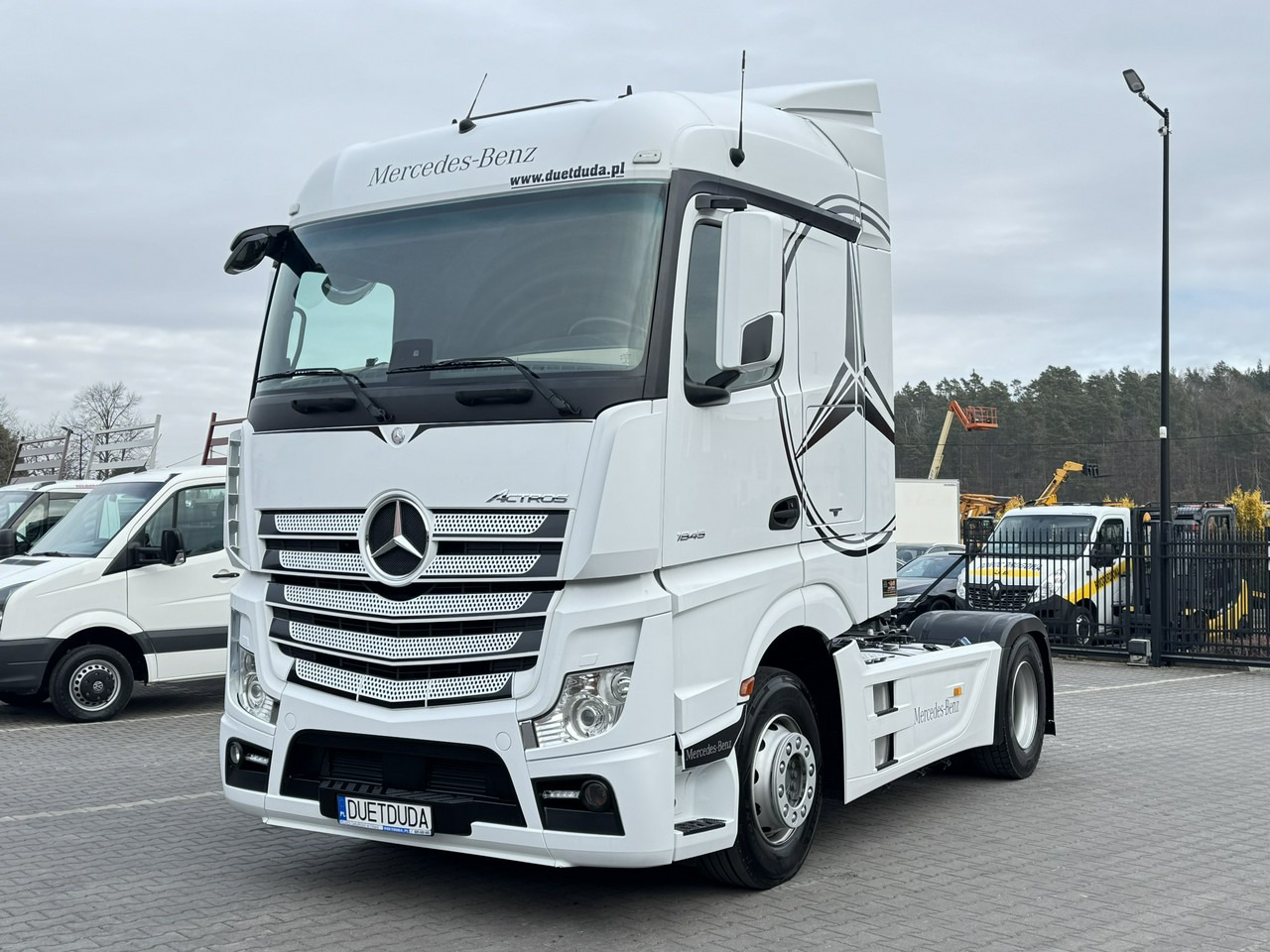 Mercedes ACTROS 1845 Euro 6 Stream Space Standard !!! - Влекач: снимка 3 Mercedes ACTROS 1845 Euro 6 Stream Space Standard !!! - Влекач: снимка 3