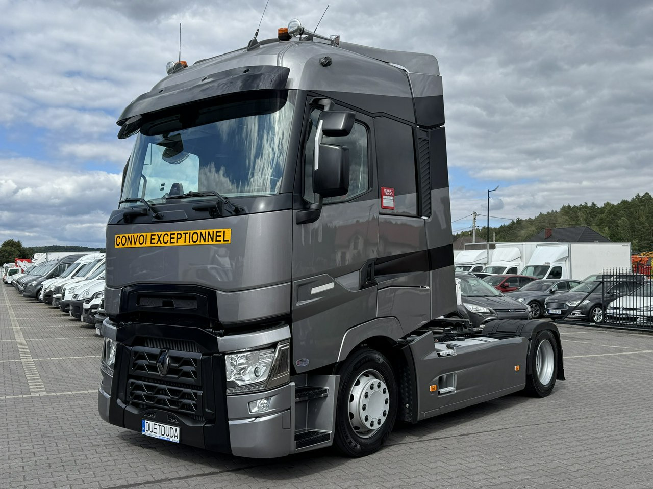 Renault Gama T 520 HIGH CAB Silnik 13litrów Euro 6 Low deck - Влекач: снимка 4 Renault Gama T 520 HIGH CAB Silnik 13litrów Euro 6 Low deck - Влекач: снимка 4