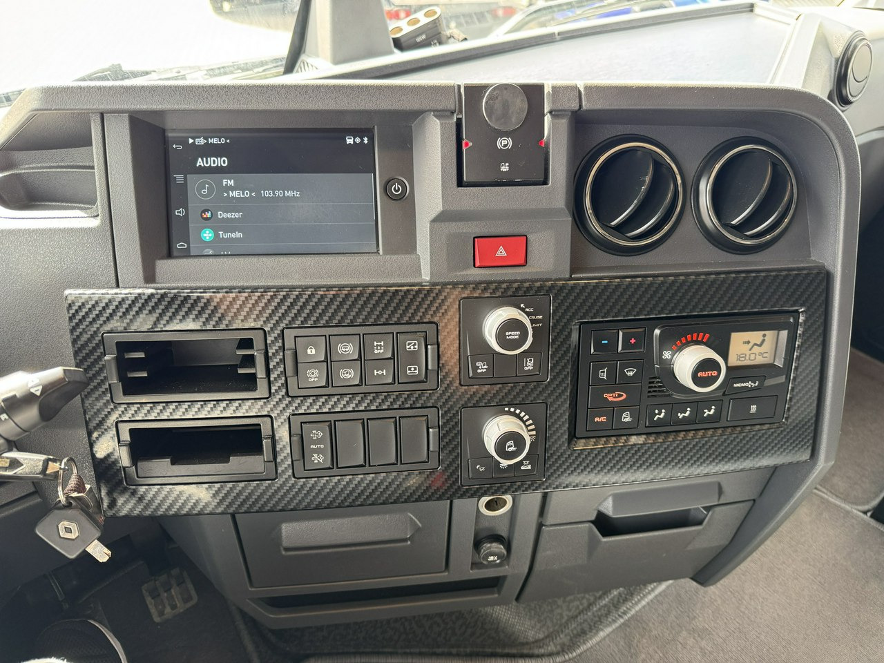 Влекач Renault Gama T 520 HIGH CAB Silnik 13litrów Euro 6 Low deck: снимка 25