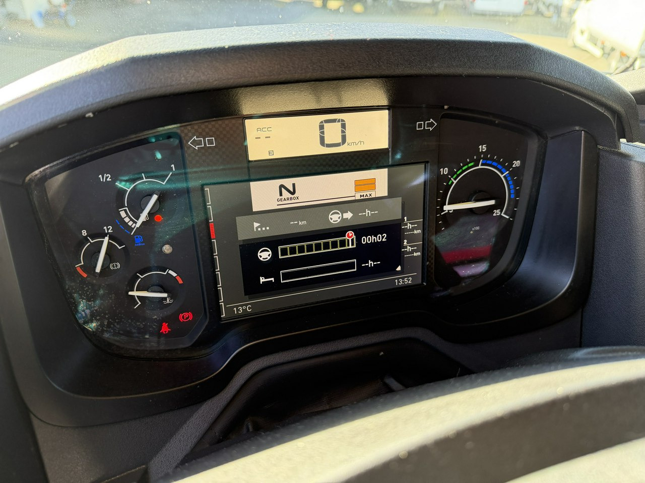 Влекач Renault Gama T 520 Standard Silnik 13litrów Euro 6: снимка 25 Влекач Renault Gama T 520 Standard Silnik 13litrów Euro 6: снимка 25