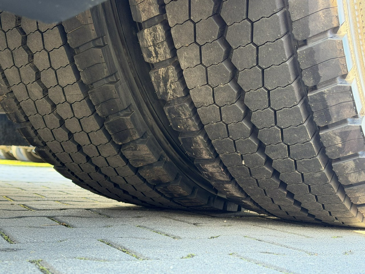 Влекач Renault Gama T 520 Standard Silnik 13litrów Euro 6: снимка 13 Влекач Renault Gama T 520 Standard Silnik 13litrów Euro 6: снимка 13