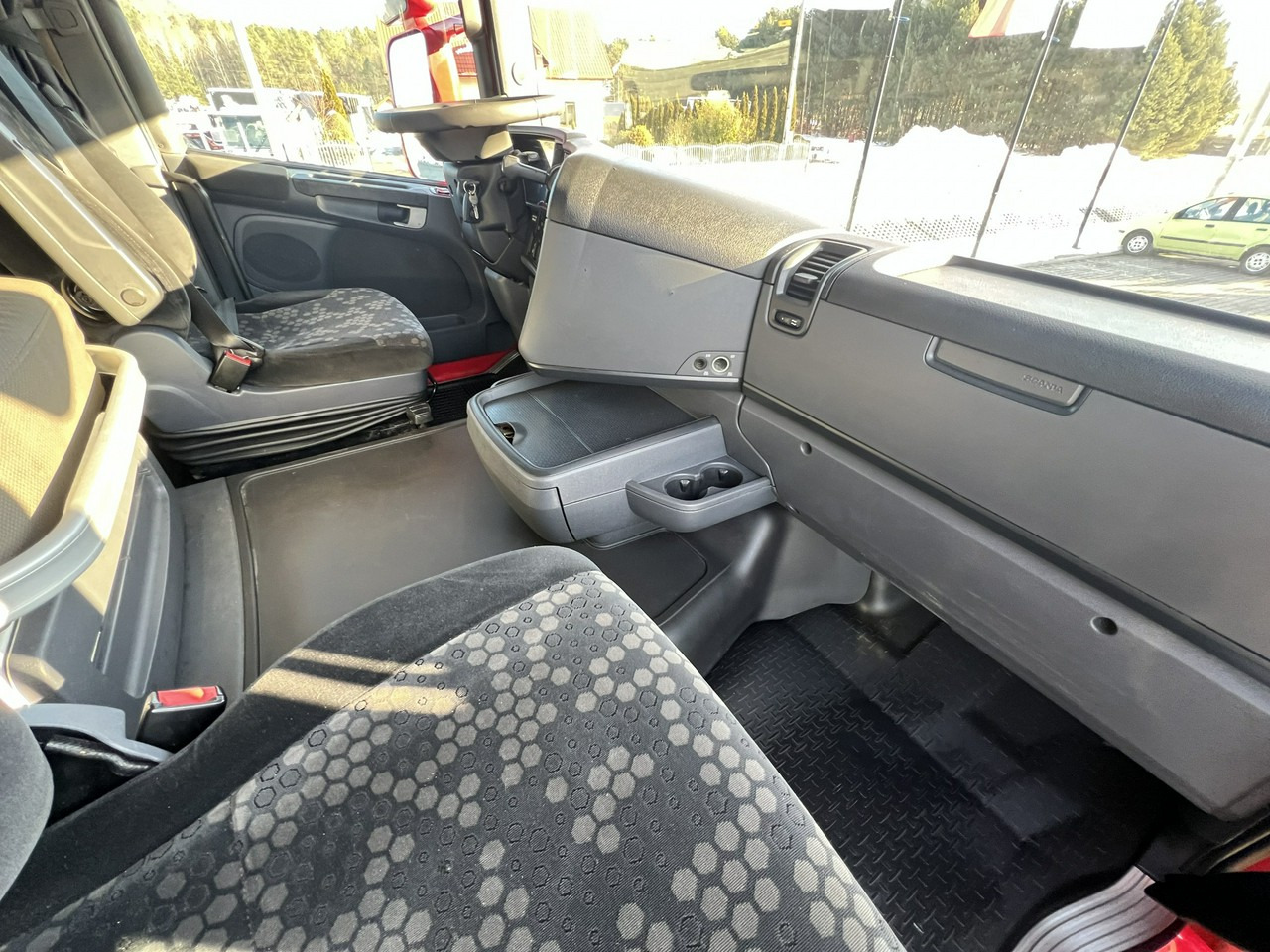 Влекач Scania R 450 Topline E6 4x2 Retarder Klima Postojowa !!!: снимка 32