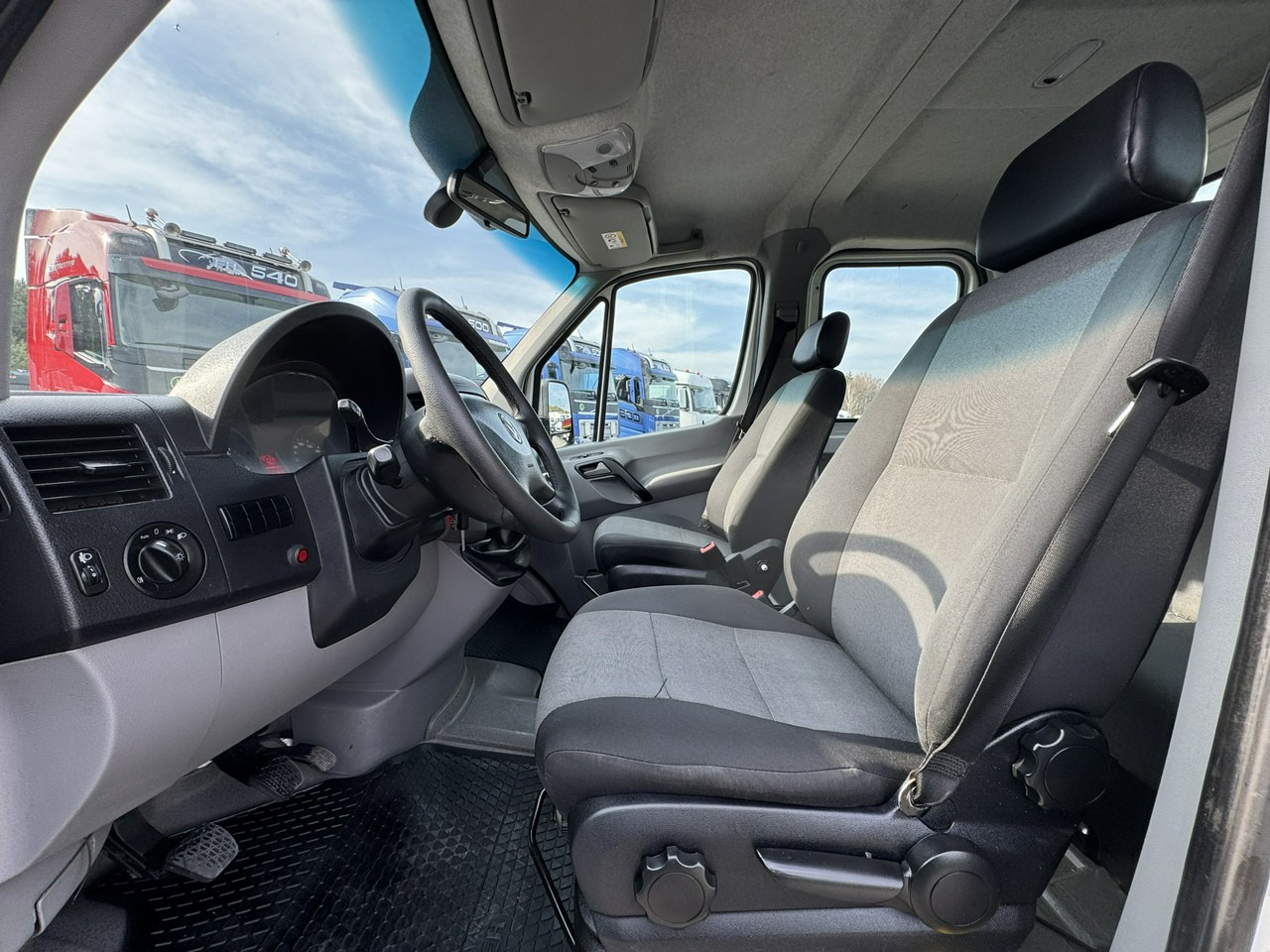 Лизинг на Volkswagen Crafter Volkswagen Crafter: снимка 22 Лизинг на Volkswagen Crafter Volkswagen Crafter: снимка 22