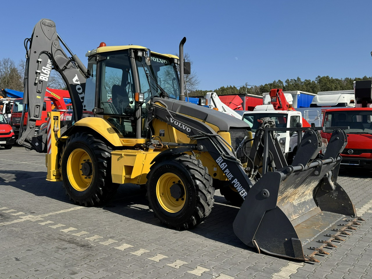 Volvo BL61+ ( KLIMA ) - Багер-товарач: снимка 2 Volvo BL61+ ( KLIMA ) - Багер-товарач: снимка 2
