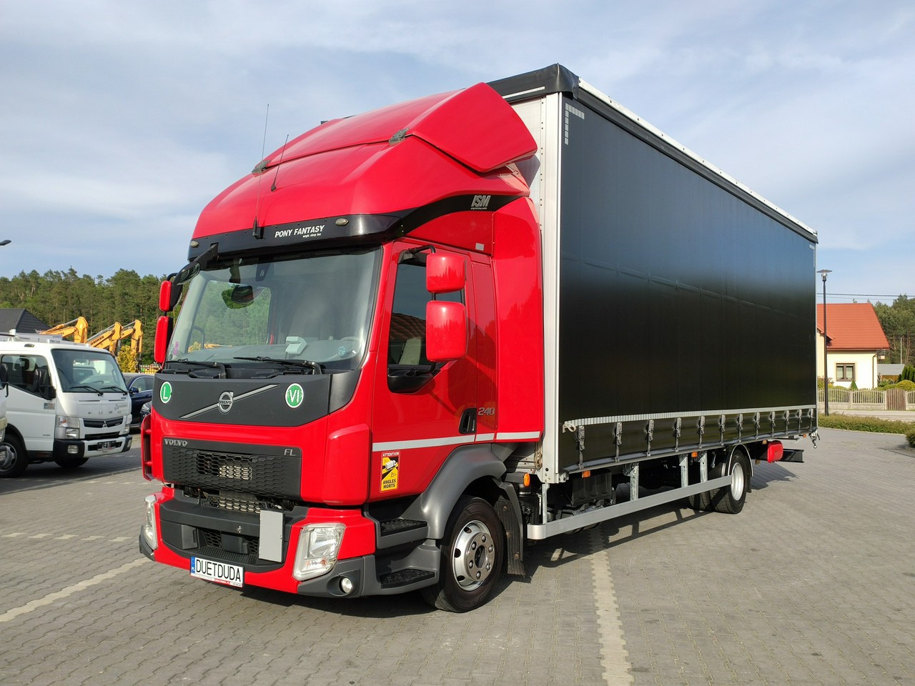 Volvo FL12.240 E6 Firana Tył Drzwi Dach Zsuwany Bogato Wyposażony !!! - Камион с брезент: снимка 2 Volvo FL12.240 E6 Firana Tył Drzwi Dach Zsuwany Bogato Wyposażony !!! - Камион с брезент: снимка 2