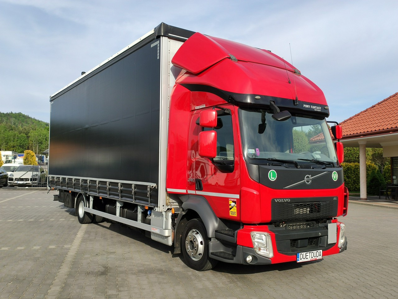 Volvo FL12.240 E6 Firana Tył Drzwi Dach Zsuwany Bogato Wyposażony !!! - Камион с брезент: снимка 3 Volvo FL12.240 E6 Firana Tył Drzwi Dach Zsuwany Bogato Wyposażony !!! - Камион с брезент: снимка 3