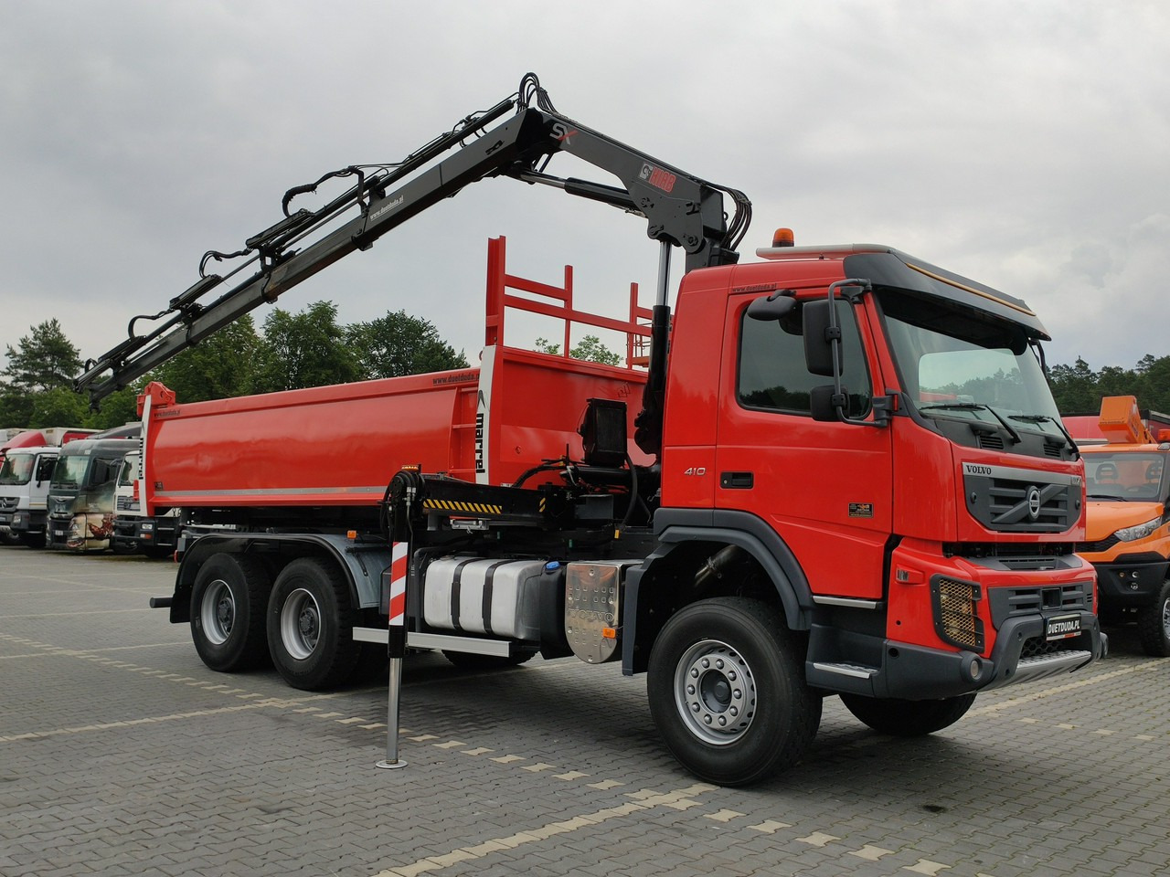 Volvo FMX 410 6x4 13L HDS Radiowy Hydroburta - Самосвал камион, Камион с кран: снимка 4 Volvo FMX 410 6x4 13L HDS Radiowy Hydroburta - Самосвал камион, Камион с кран: снимка 4