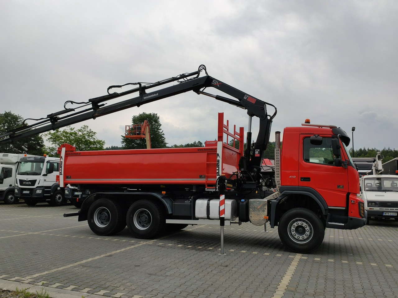 Volvo FMX 410 6x4 13L HDS Radiowy Hydroburta - Самосвал камион, Камион с кран: снимка 4 Volvo FMX 410 6x4 13L HDS Radiowy Hydroburta - Самосвал камион, Камион с кран: снимка 4