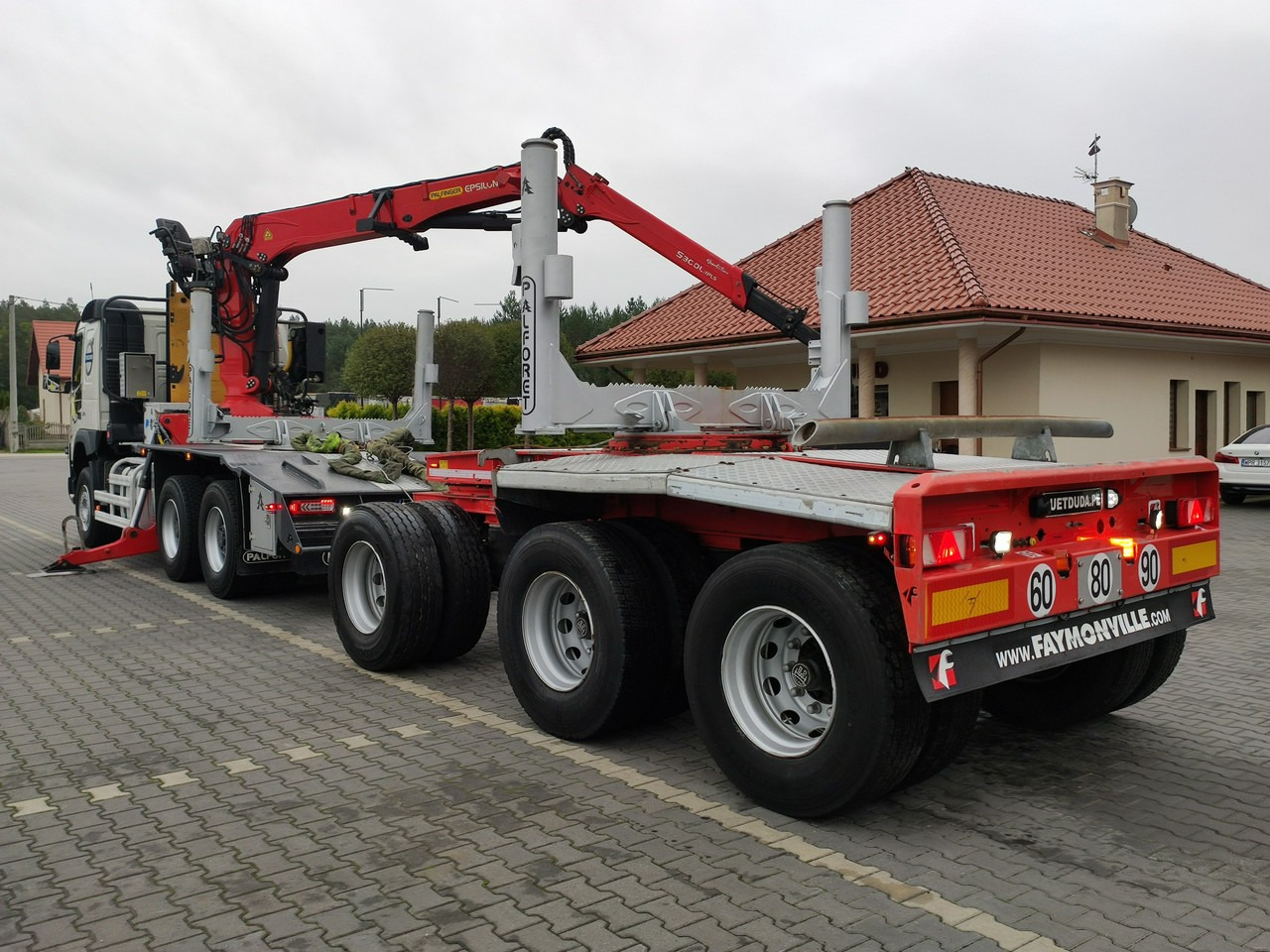 Volvo FMX 540 6x4 RETARDER PALFORET EPSILON S300L Do Drewna - Камион за дърва: снимка 5 Volvo FMX 540 6x4 RETARDER PALFORET EPSILON S300L Do Drewna - Камион за дърва: снимка 5