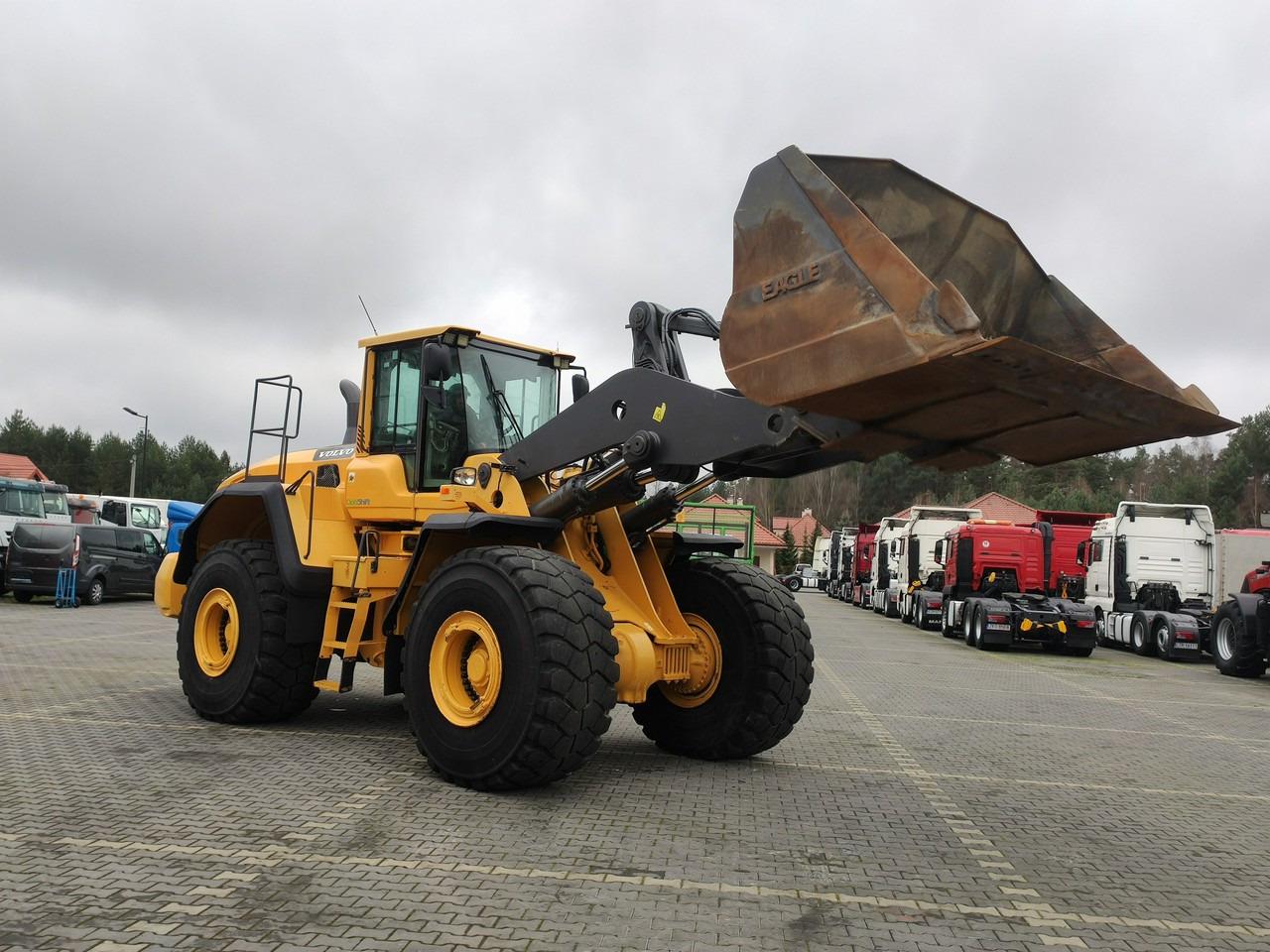 Volvo L 220G - Колесен товарач: снимка 5 Volvo L 220G - Колесен товарач: снимка 5