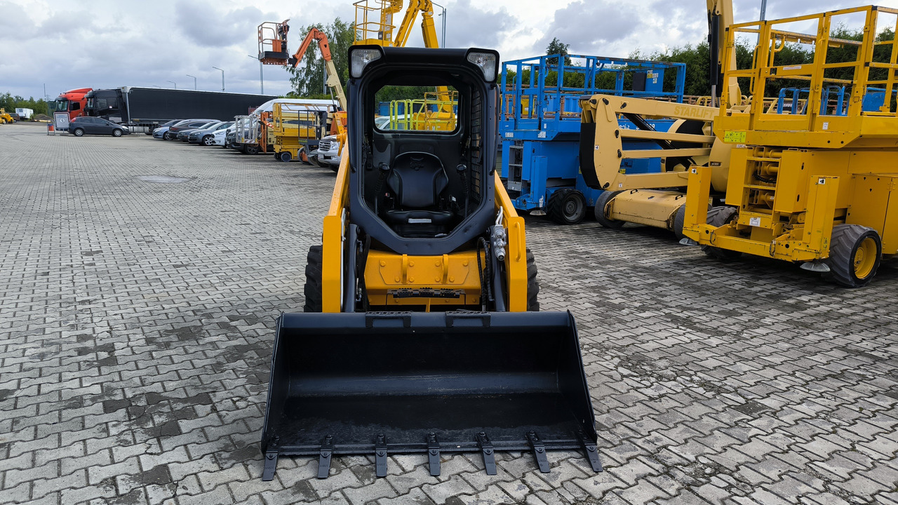 BOBCAT S450 - Мини челен товарач: снимка 2 BOBCAT S450 - Мини челен товарач: снимка 2