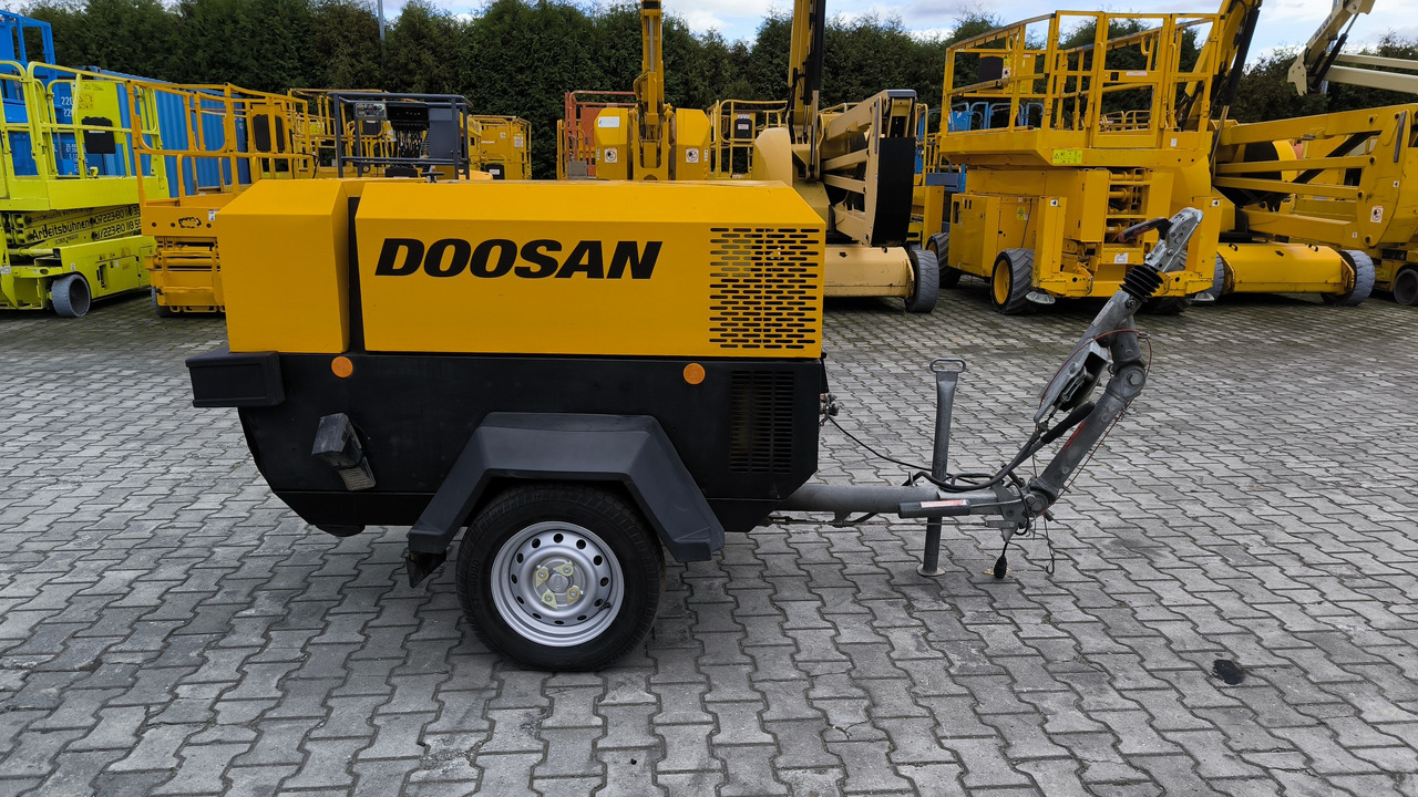 DOOSAN 741 - Компресор за въздух: снимка 3 DOOSAN 741 - Компресор за въздух: снимка 3