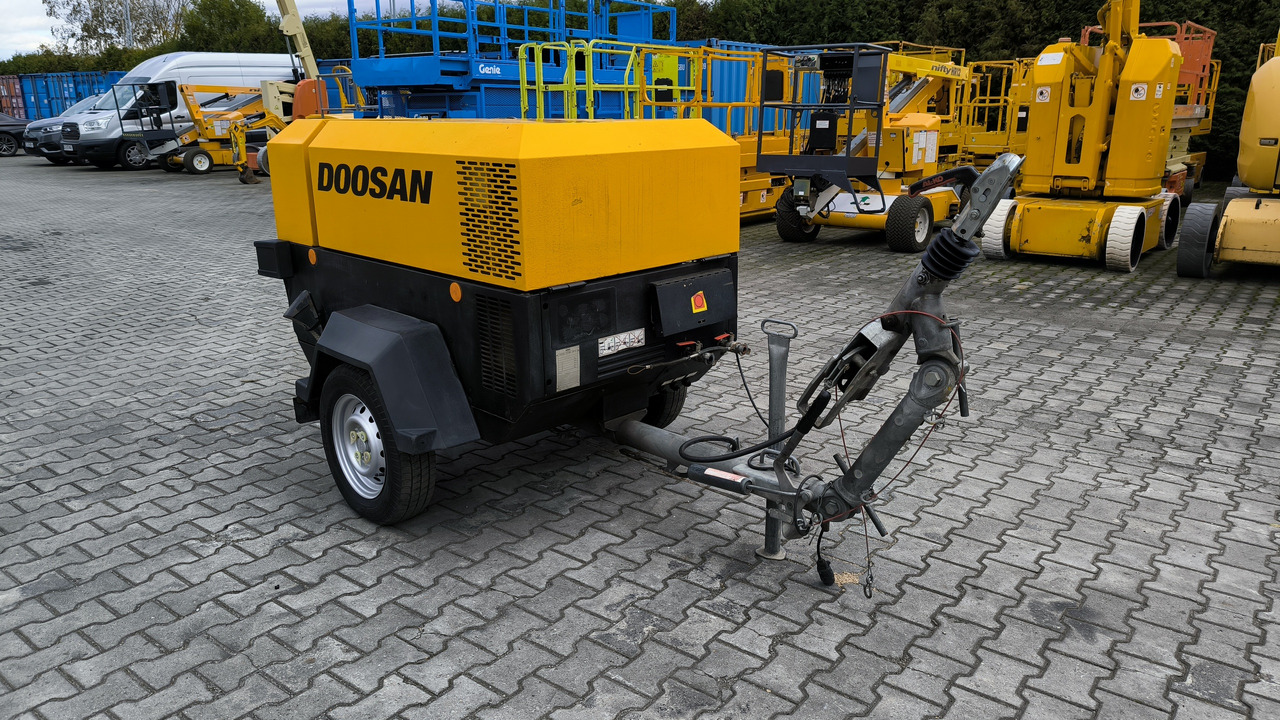DOOSAN 741 - Компресор за въздух: снимка 2 DOOSAN 741 - Компресор за въздух: снимка 2