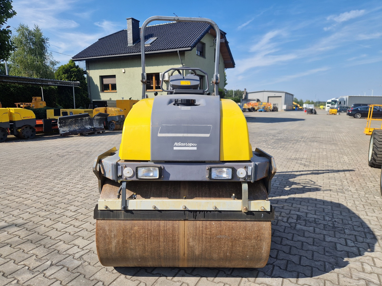 DYNAPAC CC 1300 - Валяк: снимка 2 DYNAPAC CC 1300 - Валяк: снимка 2