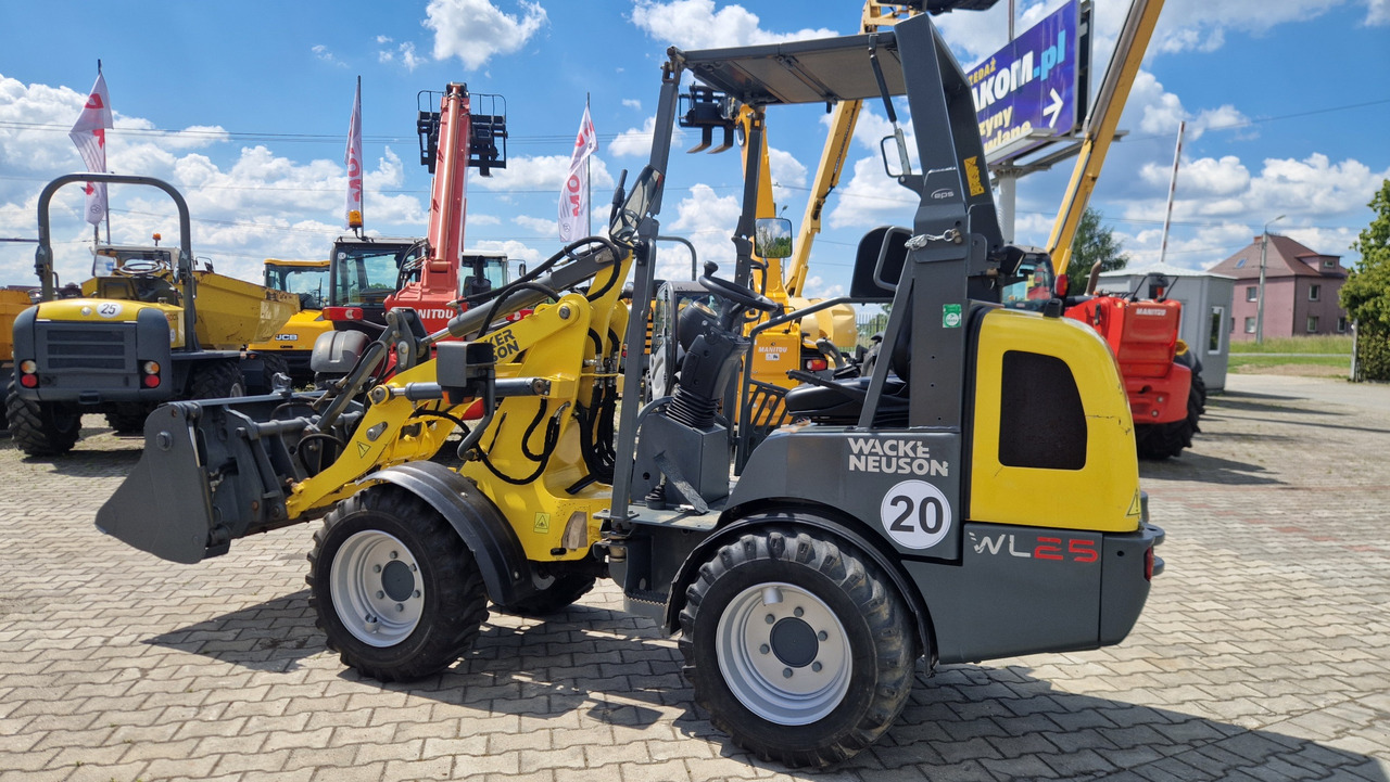 WACKER NEUSON WL 25 - Колесен товарач: снимка 1 WACKER NEUSON WL 25 - Колесен товарач: снимка 1