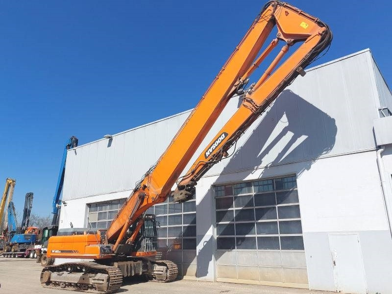Doosan DX 420 LC - Багер за разрушаване: снимка 4 Doosan DX 420 LC - Багер за разрушаване: снимка 4