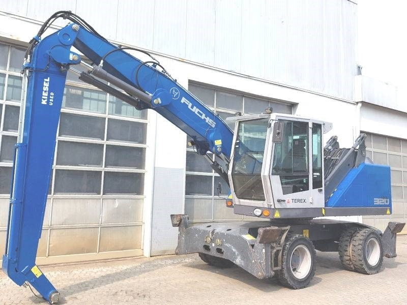 Fuchs MHL 320 F - Багер за манипулиране на материали: снимка 2 Fuchs MHL 320 F - Багер за манипулиране на материали: снимка 2