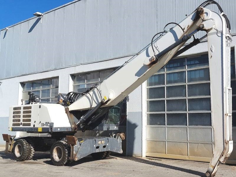 Fuchs MHL 340 F - Багер за манипулиране на материали: снимка 4 Fuchs MHL 340 F - Багер за манипулиране на материали: снимка 4