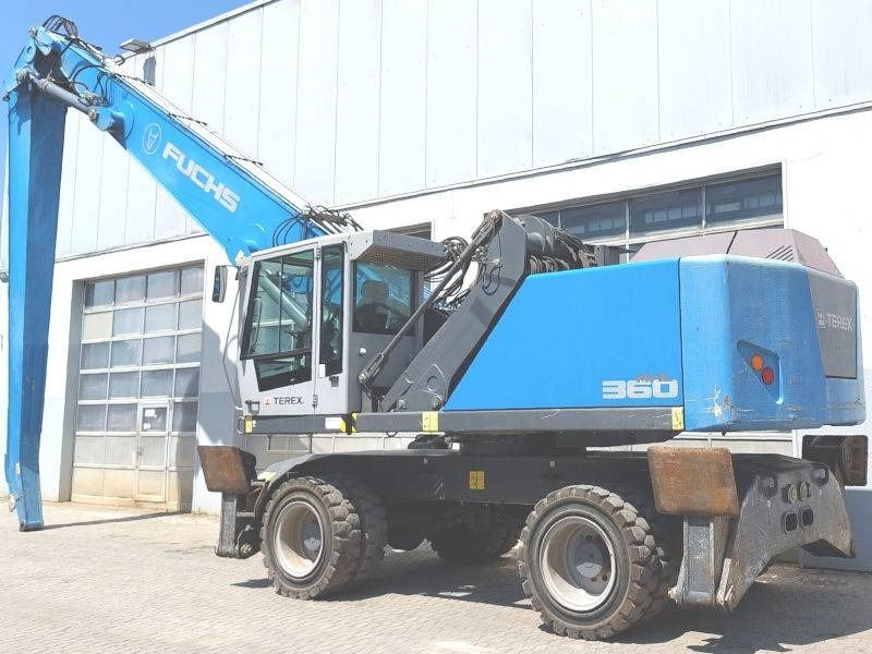 Fuchs MHL 360 F - Багер за манипулиране на материали: снимка 3 Fuchs MHL 360 F - Багер за манипулиране на материали: снимка 3